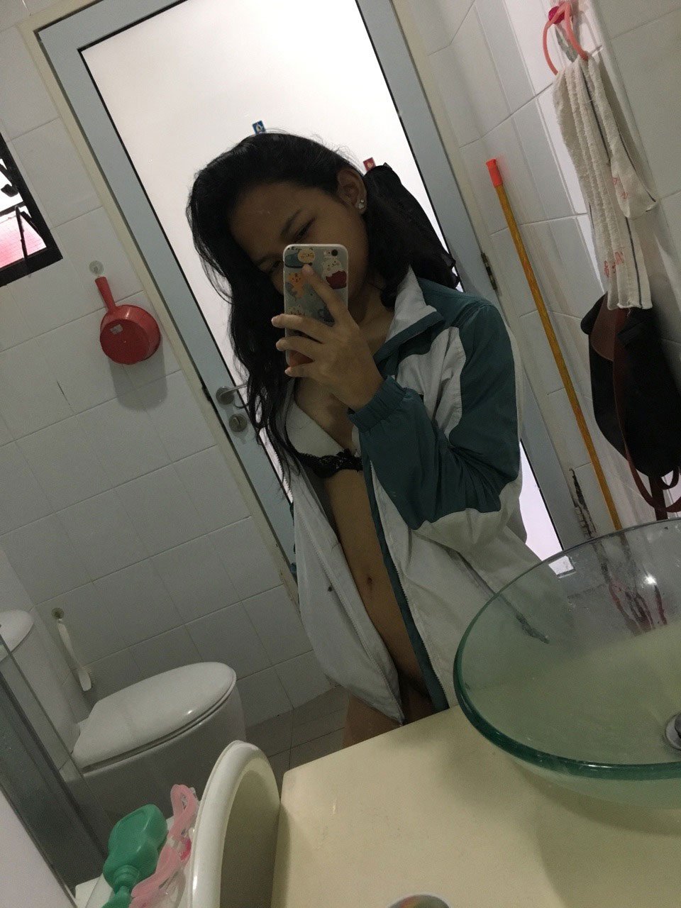 Bocil Viral 2026 Yandex Security Mall Di Jakarta Intip Dan Rekam Sepasang Muda Mudi Wikwik Di Toilet Top New